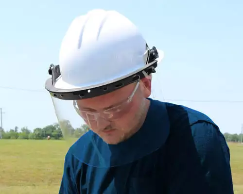 C33 Hard Hat - Image 2